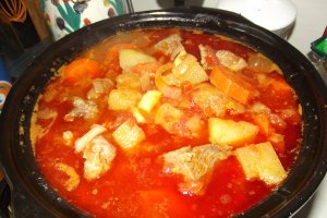 Tocanita de vitel la slow cooker Crock-Pot