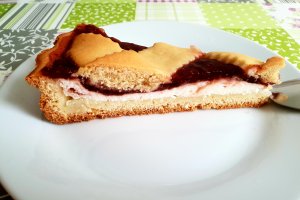 Desert crostata cu ricotta si marmelada de capsuni
