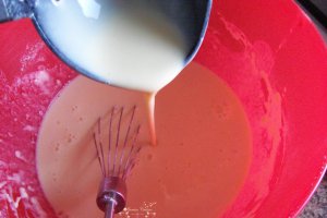 Desert clatite cu dulceata de trandafiri