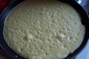 Desert clatite cu dulceata de trandafiri