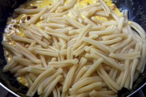 Paste cu pancetta si sofran