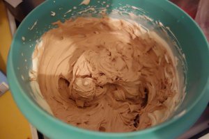 Desert tort La cabana ( cu flori de liliac)