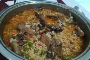 Porumbei de casa cu orez