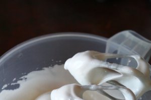 Desert prajitura cu cappuccino si crema de mascarpone