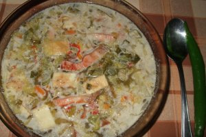 Ciorba de salata verde cu jumari de ou si costita