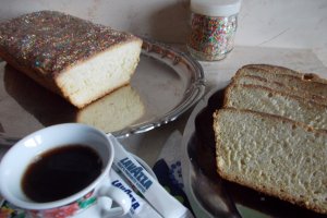 Desert pandispan glazurat, economic, din albusuri