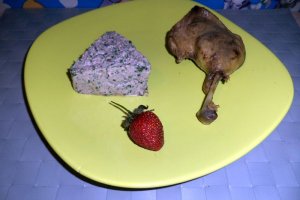 Pulpe de rata cu piure de capsuni si branza de vaci