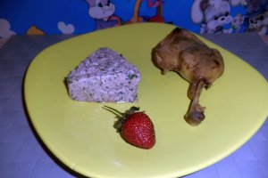 Pulpe de rata cu piure de capsuni si branza de vaci
