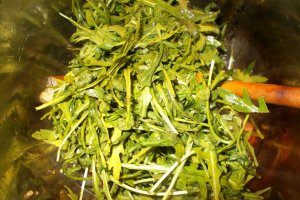Ciorba alba din rucola cu slaninuta afumata