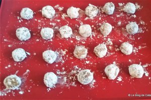 Desert biscuiti crinkles cu cafea