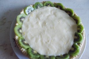 Desert tarta cu crema de lamaie si kiwi -reteta nr. 300
