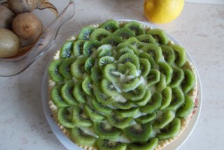 Desert tarta cu crema de lamaie si kiwi -reteta nr. 300