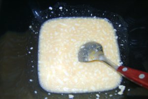 Budinca de macaroane cu branza - Reteta unui desert gustos si rapid