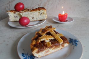 Desert tarta cu branza dulce si gem de caise cu nuca