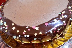 Desert tort Raisa, cu zmeura si ciocolata - reteta cu numarul 700