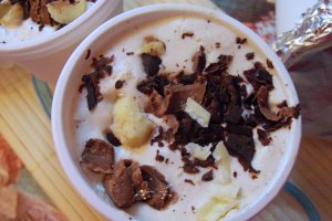 Desert inghetata de cafea si ciocolata