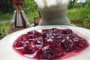 Dulceata din cirese de mai