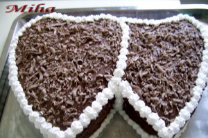 Tort cu blat de cacao si mouse de ciocolata