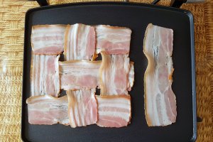 Aperitiv omleta cu marar si bacon pregatita la Panini Maker Breville