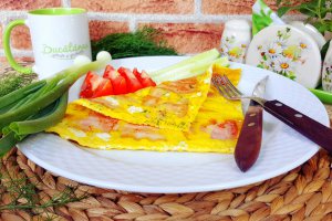 Aperitiv omleta cu marar si bacon pregatita la Panini Maker Breville
