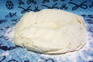 Aperitiv biscuiti cu branza si unt
