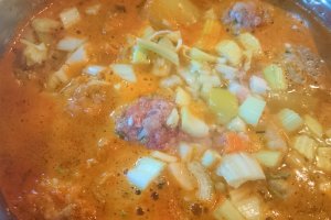 Ciorba de ardei umpluti cu carne de vitel