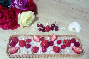 Desert tarta cu capsune si 3 ani de bucataras
