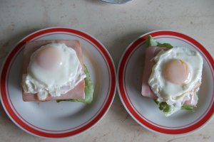 Club sandwich cu ou