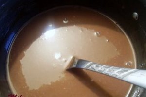 Tort cu mousse de ciocolata si nuci