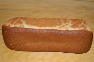 Desert chec din albusuri cu portocala