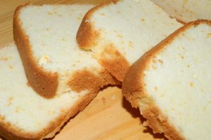 Desert chec din albusuri cu portocala