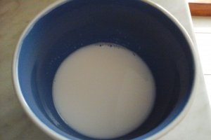 Desert cheescake de capsuni si jeleu de visine