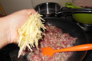 Cosulete cu carne pentru picnic