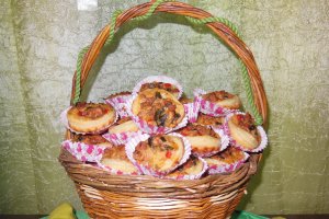 Cosulete cu carne pentru picnic