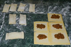 Pateuri cu carne