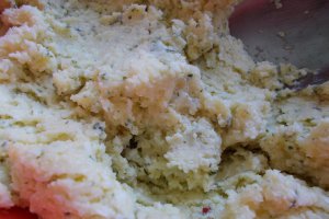 Bulete din cascaval, cas sarat si ierburi italiene