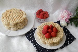 Desert waffle cu capsuni