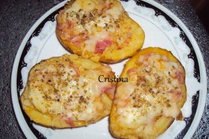 Cartofi copti cu bacon