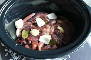 Tentacule de calamar la slow cooker Crock-Pot