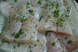 File de pangasius cu salvie si rozmarin