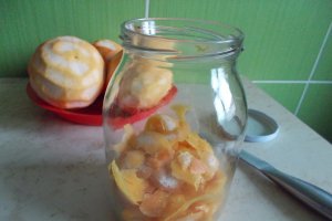 Lichior de grepfrut (grape-fruit)
