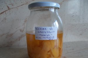 Lichior de grepfrut (grape-fruit)