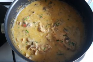 Carne de porc cu ciuperci