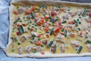 Placinta cu pui si legume