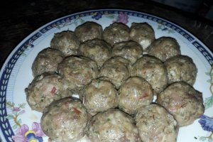 Chiftelute cu cascaval si piure