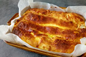 Desert placinta dobrogeana cu branza dulce
