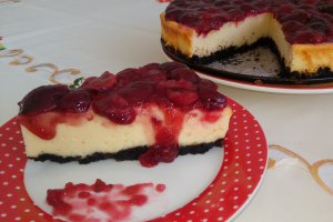 Desert cheesecake copt, cu cirese