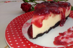 Desert cheesecake copt, cu cirese