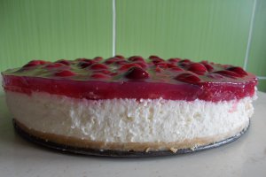 Desert cheesecake cu visine, fara coacere