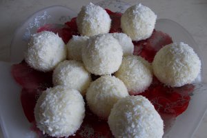 Desert bomboane Raffaello, cu arahide